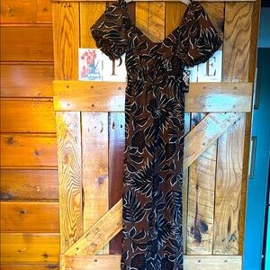 NWT BLUSH BROWN TROPICAL JUMPSUIT SMALL